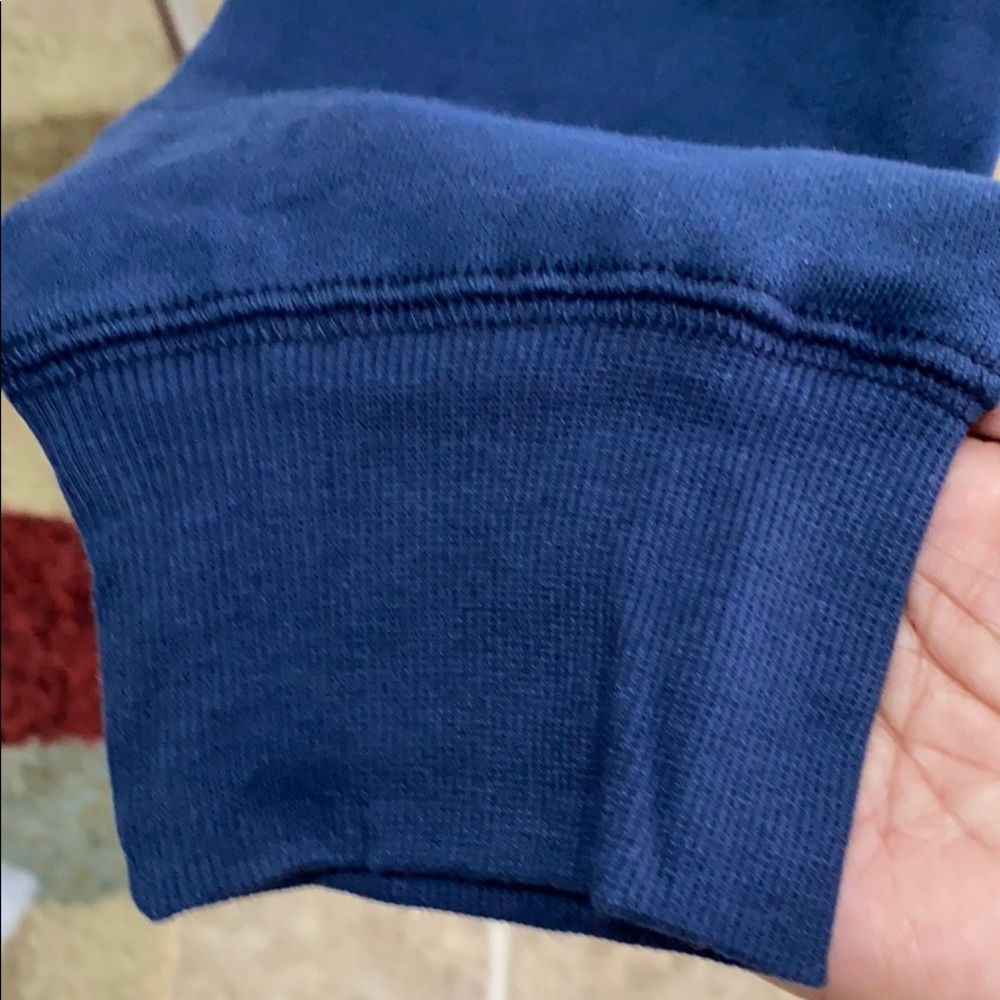 Sweatshirt - Picture 4 of 9